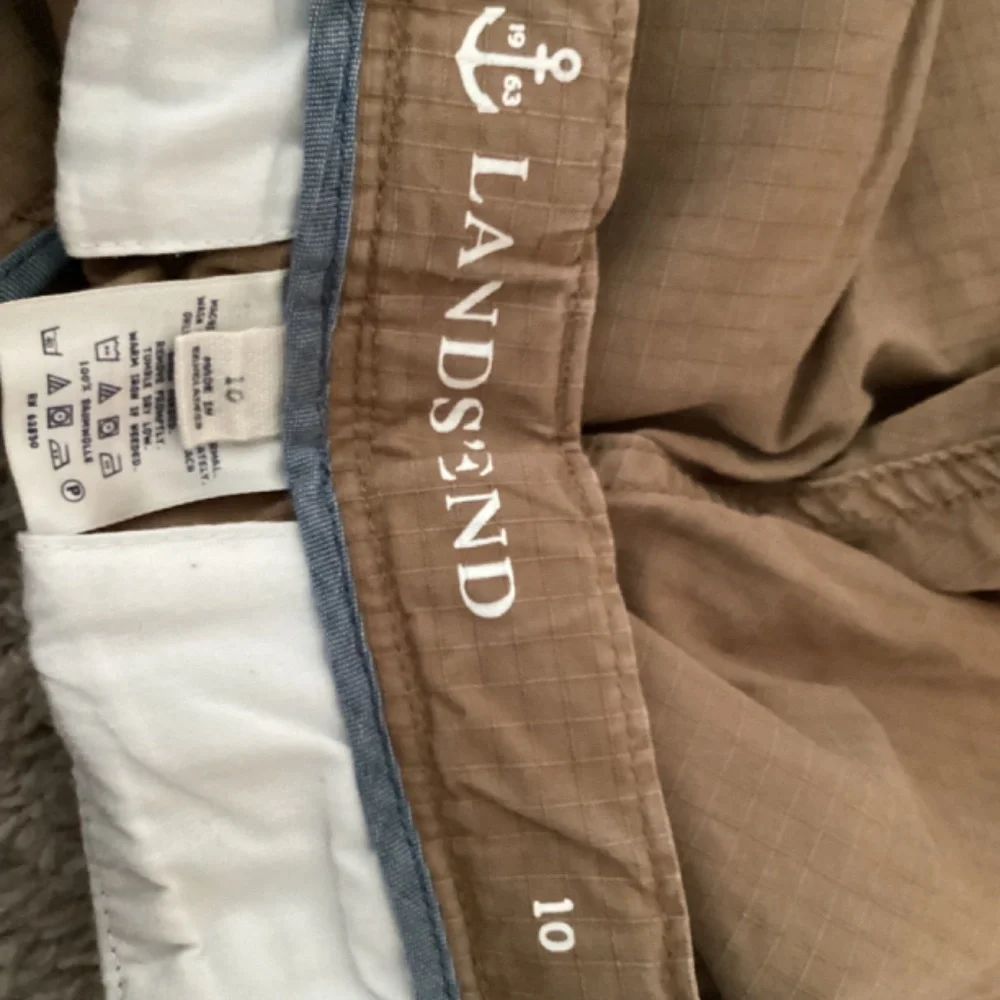 Lands’End Boys Cargo Shorts, Color Tan, Size 10 - Picture 3 of 3